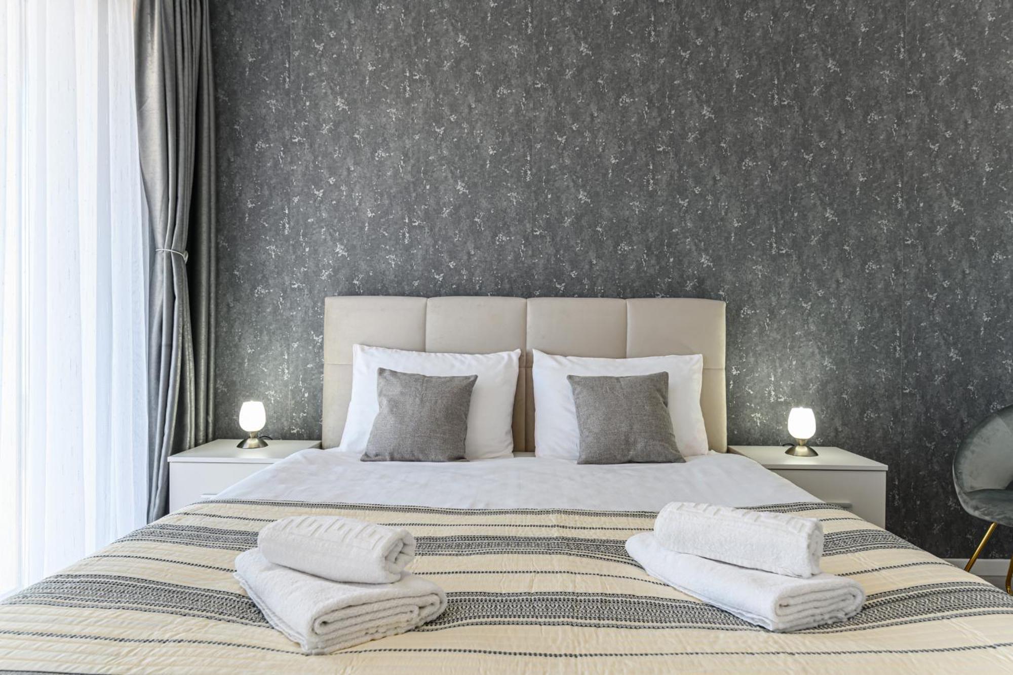 בראשוב Mabu Apartment מראה חיצוני תמונה