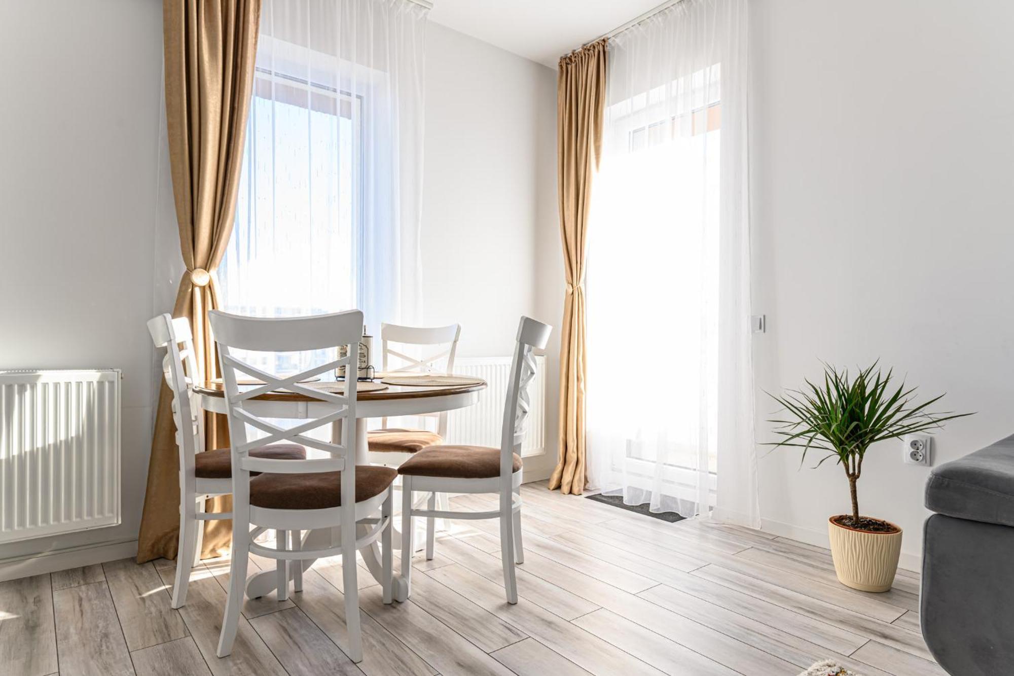 בראשוב Mabu Apartment מראה חיצוני תמונה