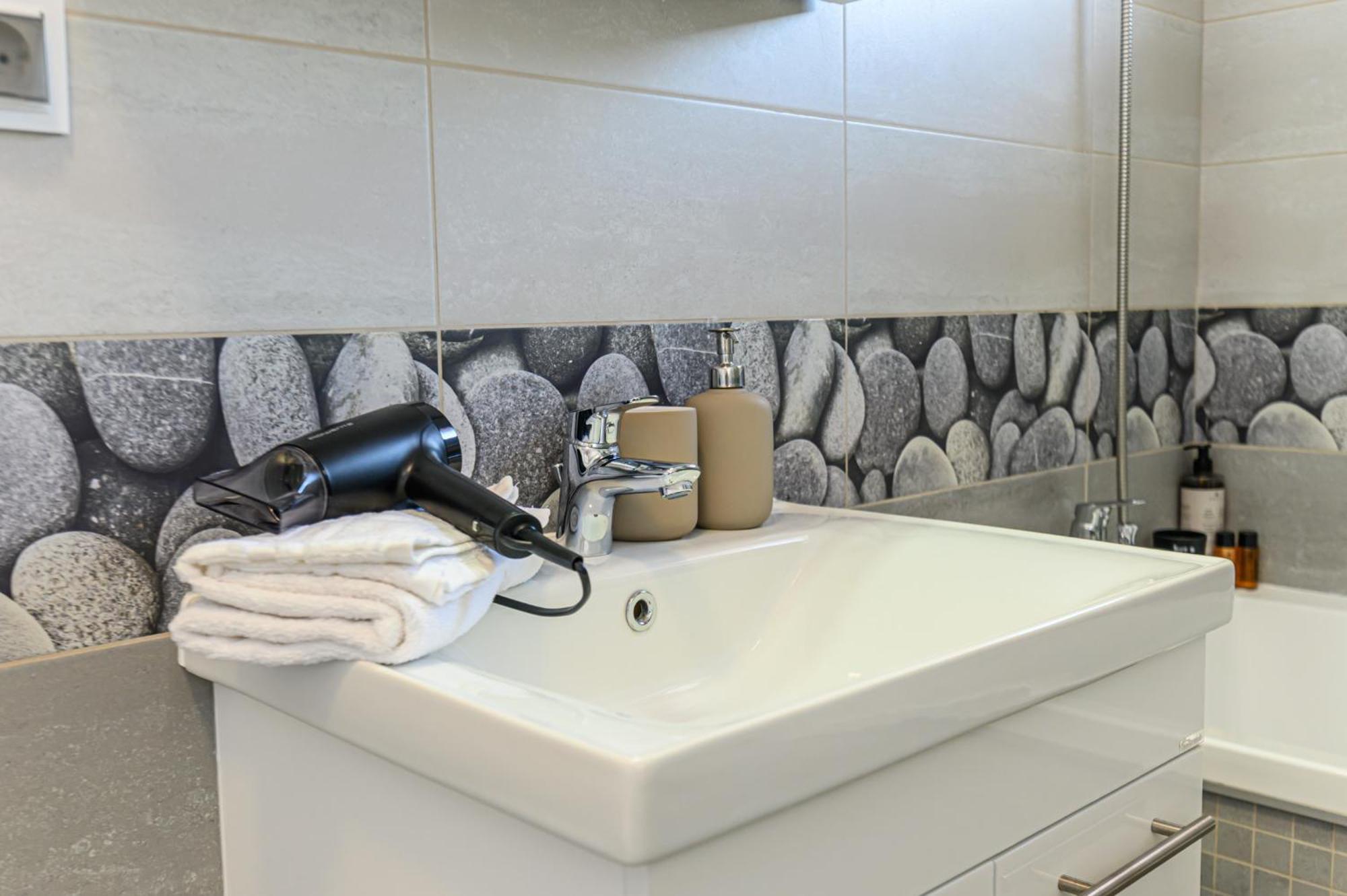 בראשוב Mabu Apartment מראה חיצוני תמונה